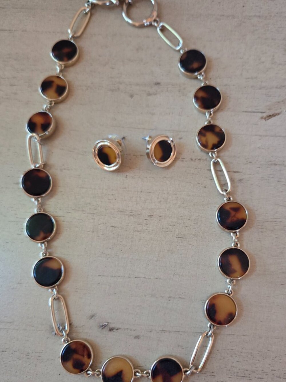 Ralph Lauren Tortoiseshell gold tone 17-inch choker necklace with earings. - Picture 2 of 6
